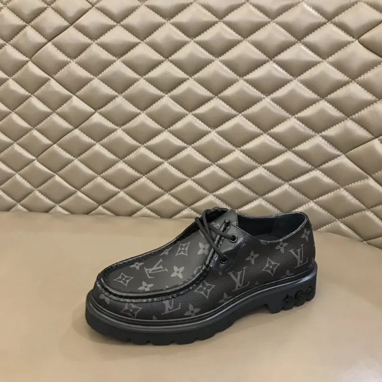 Louis Vuitton Shoe 